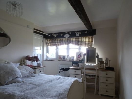 Wadhurst - Photo 1