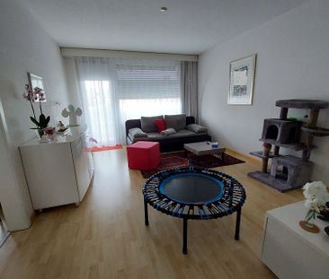 Grosszügige 4,5-Zimmerwohnung mit sonnigem Balkon - Photo 1