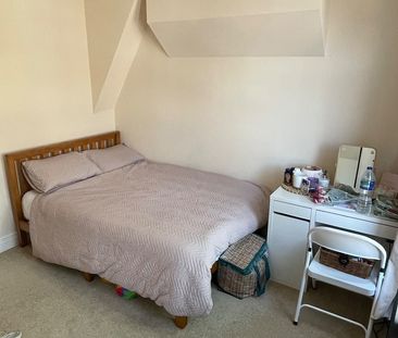 Room in a Shared House, Westbury Terrace, E7 - Photo 6