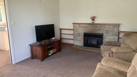 Tidy 3 Bedroom Home in Whataupoko - Photo 5