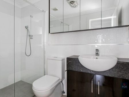 Stylish, Low-Maintenance Living! - Photo 3