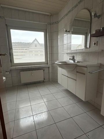 Charmante 4-Zimmer-Wohnung mit großem Balkon und viel Wohnkomfort - Photo 5