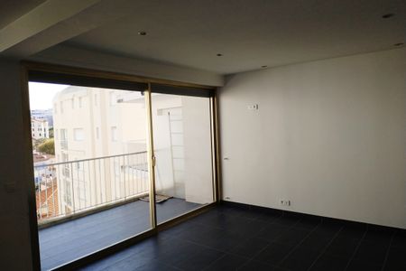 Beau 2 pièces vide au coeur de Juan-Les-Pins - Photo 2