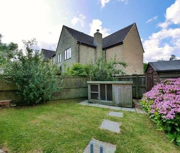 Coates, GL7 - Photo 3