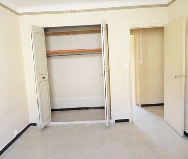 T3 506€ H.C Rue de Beaucaire Le Renoir, 60m² - Photo 2