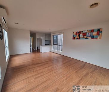 Townhouse with Room to Move - Photo 6