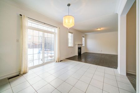 For Lease - 1137 Quick Street, Newmarket, Ontario - Photo 2