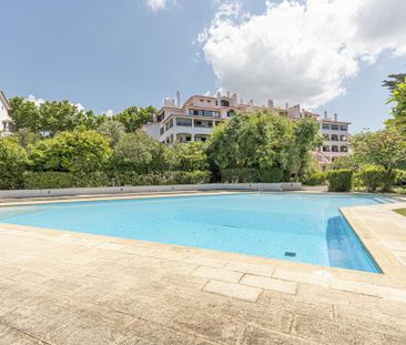 4 Bedroom Apartment with garden, Monte Estoril, Cascais - Photo 6