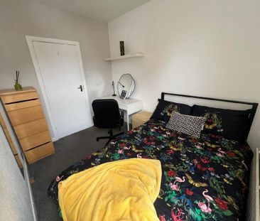 8 bedroom house to rent - Photo 4