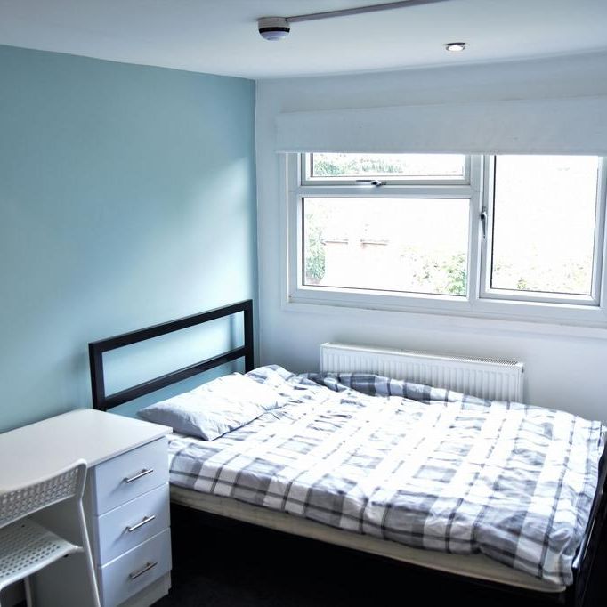 4 bedroom house to rent - Photo 1