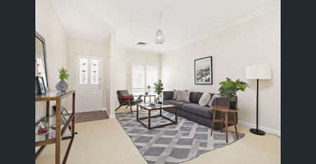 Villa Living - Photo 2
