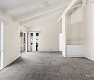 Charming Family Retreat - Photo 1