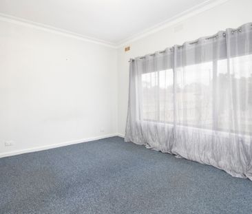 COSY 3 BEDROOM PROPERTY IN BALLARAT EAST - Photo 1