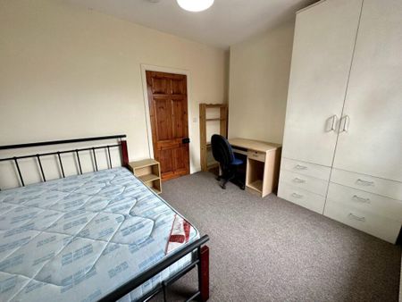 5 bedroom terraced house to rent - Photo 5