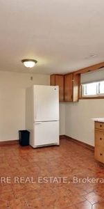 2 Bedroom Basement Apartment - Photo 3