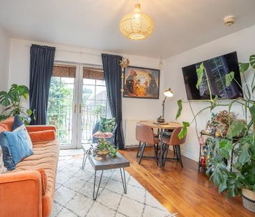 15, Gortland Mews, Gilnahirk, Belfast, BT5 7FQ - Photo 2
