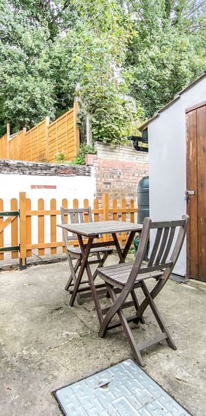 2 bedroom house to rent Alexandra Road, Ipswich, Suffolk, IP4 - Photo 1