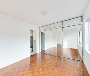 North Facing Apartment - Photo 4