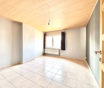 HALFOPEN WONING MET 3 KAMERS EN TERRAS - Photo 4