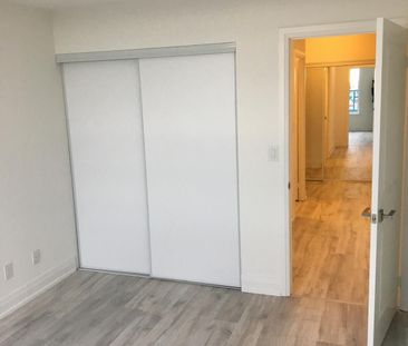 For Lease - 3600 Highway 7 Road Unit# 220, Vaughan, Ontario - Photo 6