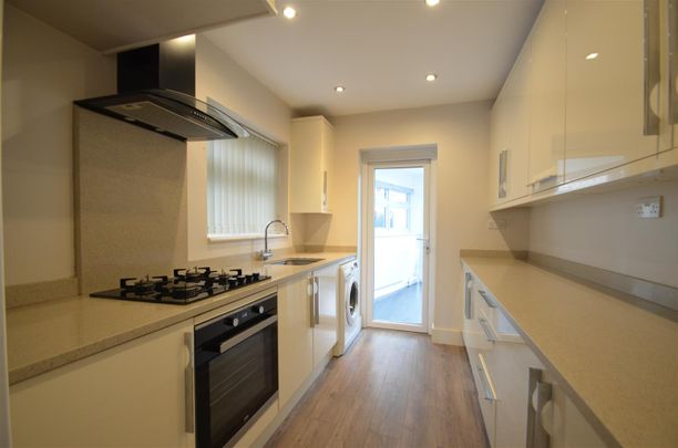 The Furrows, Harefield, UB9 - Photo 1