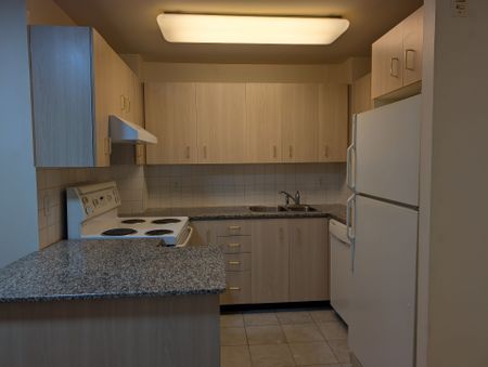 For Lease - 105 Victoria Street Unit# 1105, Toronto, Ontario - Photo 5