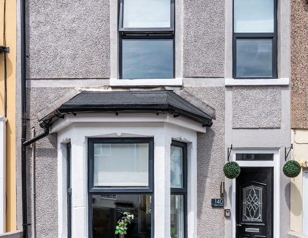 5 Bed 3 Studio All En- Suite HMO - Photo 1