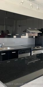 19 Singer Court #1811 - Photo 3