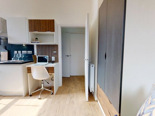 Apt 2, 29 Clarendon Road - Photo 1