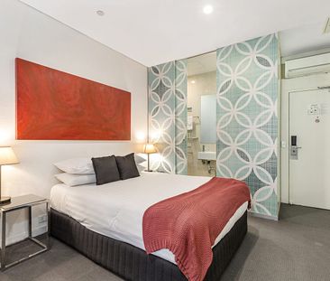 Fully Furnished Apartment in the Heart of the City - Photo 5