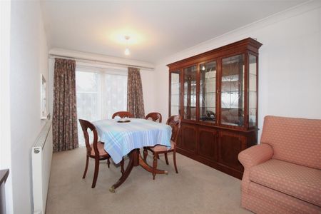 3 Bedroom House - Semi-Detached To Let - Photo 4