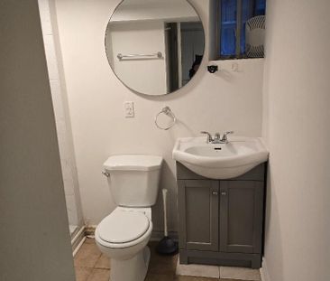 For Lease - 223 Fairview Avenue Unit# Basement, Toronto, Ontario - Photo 5