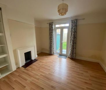 3 bedroom semi-detached house to rent - Photo 6