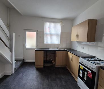 2 bedroom terraced house to rent - Photo 6