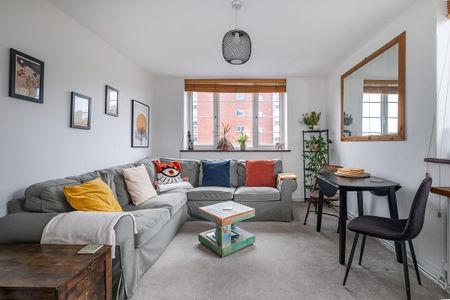 3 bedroom apartment to rent - Photo 2