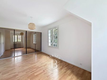 Maison • Marly-le-Roi - Photo 2