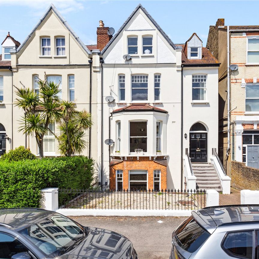 Lewin Road, SW16, London - Photo 1