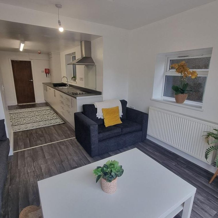 1 bedroom in a house share to rent - Photo 1