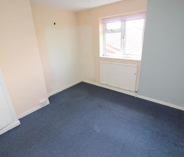 School House, Manor Drive North, New Malden - Photo 3