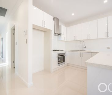 Open the Door to Contemporary Comfort - Photo 4