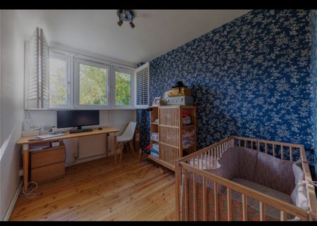 3 Bed Maisonette, Searles Close, SW11 - Photo 3