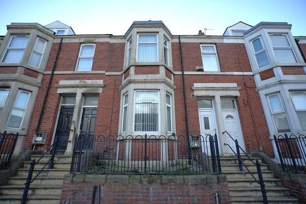 Sunderland Road (e), Gateshead, NE8 - Photo 1