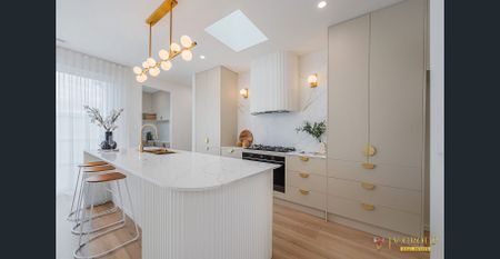 Modern 4-Bedroom Home available for rent in Aitken grove!!! - Photo 4