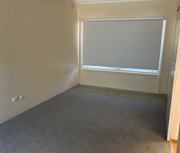 3-bedroom shared apartment/unit, Princes Road - Photo 2