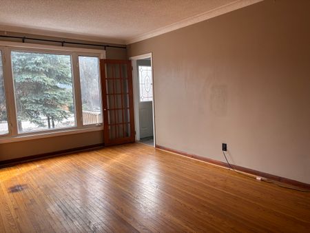 340 Palace Rd, Kingston, ON K7L 4T3 - Photo 2