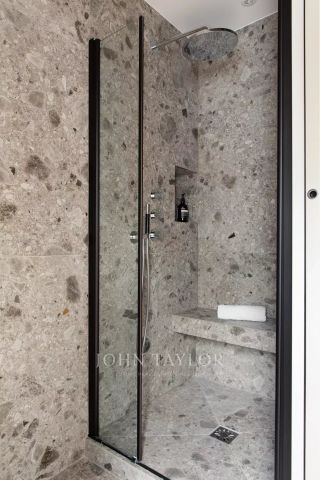 Appartement à louer Paris 8Ème - Faubourg-Du-Roule, Paris Rive Droite, France20 000 EUR / Mois - Photo 2