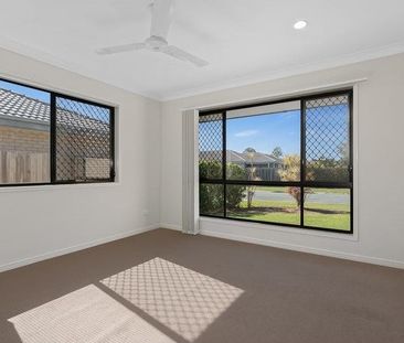 22 Griffen Place,CRESTMEAD - Photo 6