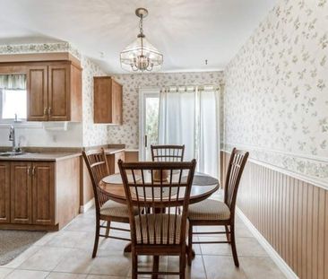 For Lease - 4 Astoreville Square, Brampton, Ontario - Photo 5