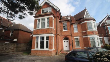 Wilbury House, Beach Road, Littlehampton - Photo 4