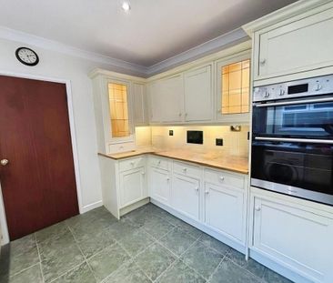 3 bedroom terraced house to rent - Photo 6